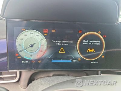 Zdjęcie 9 z 12 samochodu: 2018 HYUNDAI ELANTRA VIN:KMHLS4AG2PU478381 - miniatura