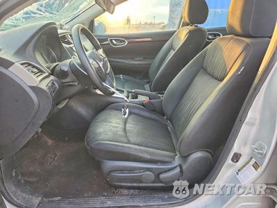 Zdjęcie 7 z 12 samochodu: 2019 NISSAN SENTRA SV VIN:3N1AB7AP0KY219314 - miniatura
