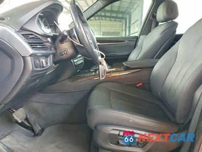 Zdjęcie 7 z 12 samochodu: 2018 BMW X5 XDR40E VIN:5UXKT0C56J0W00755 - miniatura