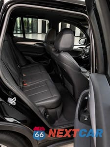 Zdjęcie 6 z 10 samochodu: 2018 BMW X3 XDRIVE30I VIN:5UXTR9C52JLC83288 - miniatura