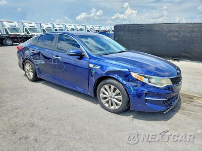 Czwarte zdjęcie samochodu z boku: 2017 KIA OPTIMA LX VIN:5XXGT4L38HG174878 - miniatura