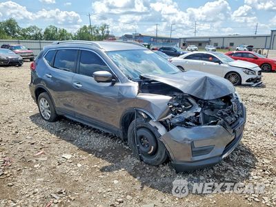 Czwarte zdjęcie samochodu z boku: 2019 NISSAN ROGUE SV VIN:5N1AT2MV1KC828584 - miniatura
