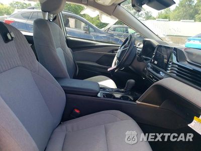 Zdjęcie 7 z 12 samochodu: 2026 TOYOTA CAMRY LE VIN:4T1DBADKXTU039877 - miniatura
