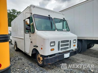 Czwarte zdjęcie samochodu z boku: 2013 FORD E450 DELIVERY TRUCK VIN:1FC4E4KL6DDB00457 - miniatura