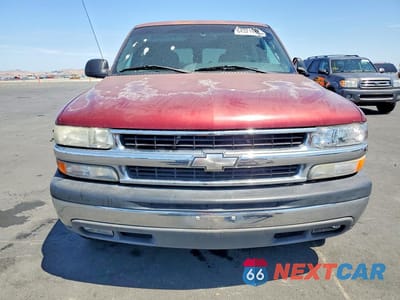 Piąte zdjęcie samochodu w środku: 2001 CHEVROLET TAHOE C1500 VIN:1GNEC13T01J183704 - miniatura