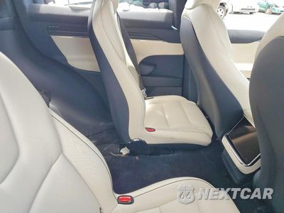 Zdjęcie 11 z 13 samochodu: 2023 TESLA MODEL X VIN:7SAXCBE63PF405458 - miniatura