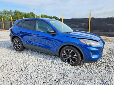 Czwarte zdjęcie samochodu z boku: 2022 FORD ESCAPE SE VIN:1FMCU0G6XNUB37082 - miniatura