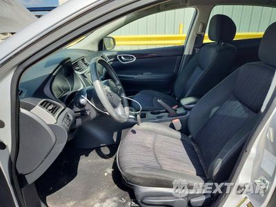 Zdjęcie 7 z 12 samochodu: 2019 NISSAN SENTRA SV VIN:3N1AB7AP1KL622036 - miniatura