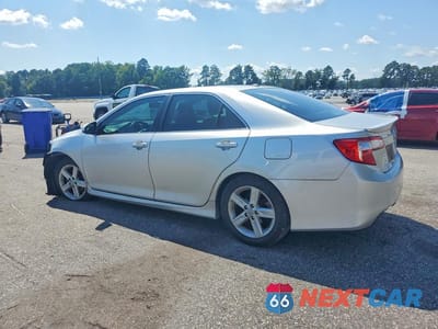 Drugie zdjęcie samochodu z przodu: 2013 TOYOTA CAMRY SE VIN:4T1BF1FK8DU213648 - miniatura