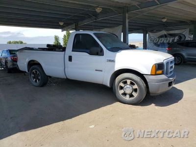 Czwarte zdjęcie samochodu z boku: 2006 FORD F250 SUPER DUTY VIN:1FTSF20P36EC62834 - miniatura