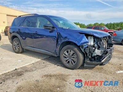Czwarte zdjęcie samochodu z boku: 2026 NISSAN PATHFINDER SV VIN:5N1DR3BE0TC207522 - miniatura