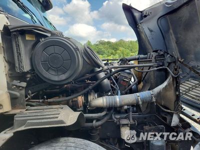 Zdjęcie 11 z 13 samochodu: 2007 FREIGHTLINER COLUMBIA 120 SEMI TRUCK VIN:1FUJA6CV27LX53493 - miniatura