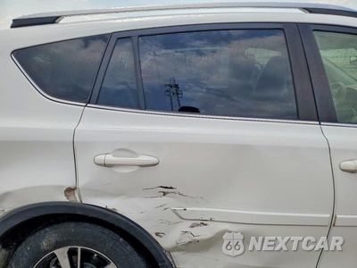 Zdjęcie 11 z 13 samochodu: 2017 TOYOTA RAV4 XLE VIN:JTMRFREV8HJ134985 - miniatura