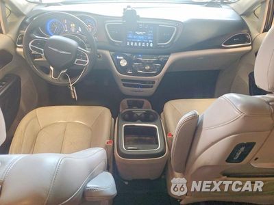 Zdjęcie 8 z 13 samochodu: 2017 CHRYSLER PACIFICA TOURING L PLUS VIN:2C4RC1EG4HR518625 - miniatura