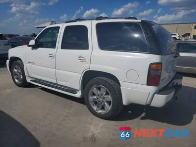 Drugie zdjęcie samochodu z przodu: 2004 GMC YUKON DENALI VIN:1GKEK63U54J273067 - miniatura