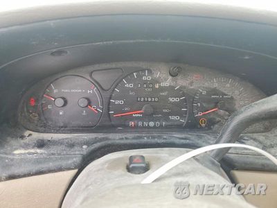 Zdjęcie 9 z 13 samochodu: 2001 FORD TAURUS SE VIN:1FAFP53U21G113528 - miniatura