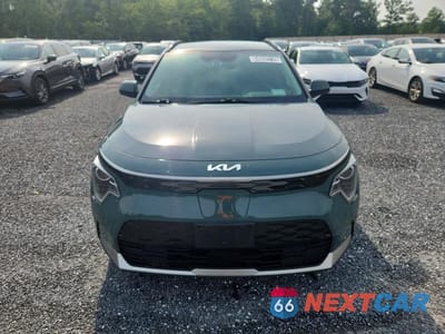 Piąte zdjęcie samochodu w środku: 2023 KIA NIRO WIND VIN:KNDCR3L18P5050005 - miniatura