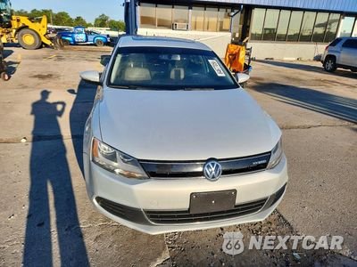 Piąte zdjęcie samochodu w środku: 2013 VOLKSWAGEN JETTA HYBRID VIN:3VW637AJ4DM272648 - miniatura