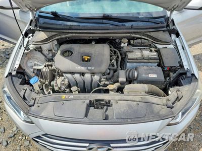 Zdjęcie 11 z 12 samochodu: 2018 HYUNDAI ELANTRA SE VIN:5NPD74LF8JH230510 - miniatura