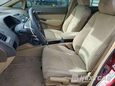 Zdjęcie 7 z 12 samochodu: 2006 HONDA CIVIC LX VIN:1HGFA16576L078266 - miniatura