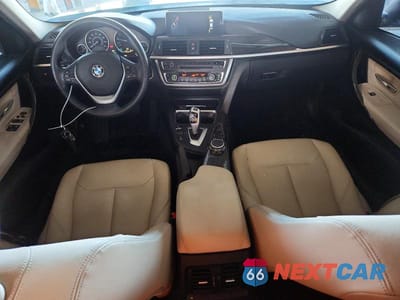 Zdjęcie 8 z 12 samochodu: 2015 BMW 328 XI SULEV VIN:WBA3B5G51FNS15563 - miniatura