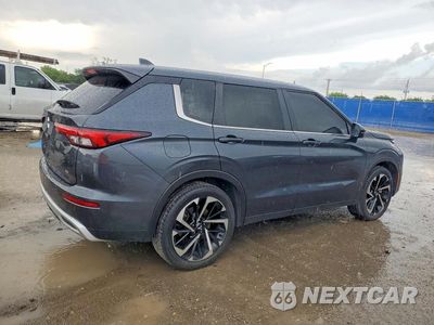 Trzecie zdjęcie samochodu z tyłu: 2024 MITSUBISHI OUTLANDER SE VIN:JA4J3VA80RZ082828 - miniatura