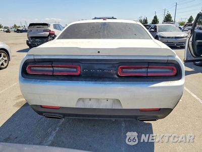 Zdjęcie 6 z 12 samochodu: 2019 DODGE CHALLENGER SXT VIN:2C3CDZAG1KH571422 - miniatura