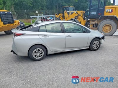 Trzecie zdjęcie samochodu z tyłu: 2016 TOYOTA PRIUS TWO VIN:JTDKBRFU6G3517748 - miniatura