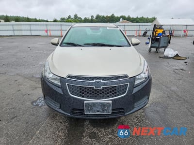 Piąte zdjęcie samochodu w środku: 2014 CHEVROLET CRUZE LT VIN:1G1PC5SB6E7303499 - miniatura