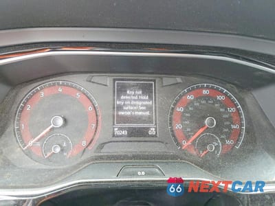 Zdjęcie 9 z 13 samochodu: 2019 VOLKSWAGEN JETTA GLI VIN:3VW6T7BU4KM197035 - miniatura