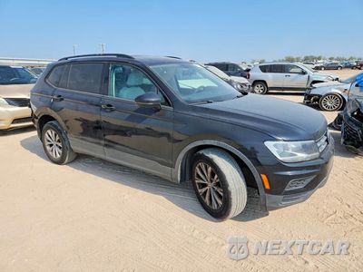 Czwarte zdjęcie samochodu z boku: 2018 VOLKSWAGEN TIGUAN S VIN:3VV1B7AX6JM064675 - miniatura
