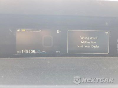 Zdjęcie 9 z 12 samochodu: 2017 TOYOTA PRIUS THREE VIN:JTDKARFU8H3541649 - miniatura