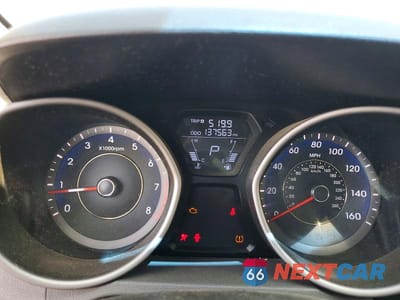 Zdjęcie 9 z 12 samochodu: 2012 HYUNDAI ELANTRA GLS VIN:KMHDH4AE5CU307197 - miniatura