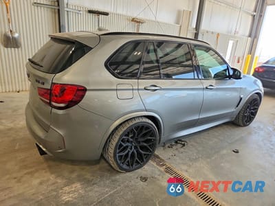 Trzecie zdjęcie samochodu z tyłu: 2018 BMW X5 M VIN:5YMKT6C53J0Y84311 - miniatura