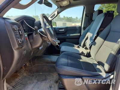 Zdjęcie 7 z 12 samochodu: 2020 CHEVROLET SILVERADO K1500 VIN:1GCPYAEH0LZ295595 - miniatura