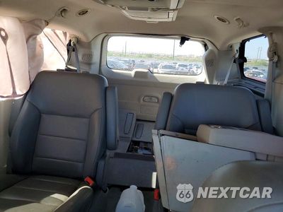 Zdjęcie 10 z 13 samochodu: 2012 VOLKSWAGEN ROUTAN SEL VIN:2C4RVACG9CR392526 - miniatura