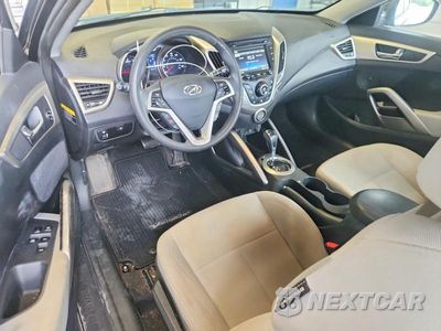 Zdjęcie 8 z 13 samochodu: 2013 HYUNDAI VELOSTER BASE VIN:KMHTC6AD8DU129316 - miniatura