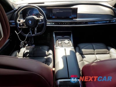 Zdjęcie 8 z 12 samochodu: 2024 BMW 740 XI VIN:WBA33EH05RCR51454 - miniatura