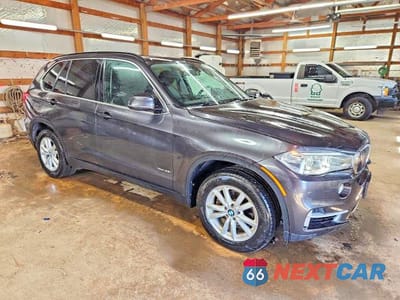 Czwarte zdjęcie samochodu z boku: 2015 BMW X5 XDRIVE35I VIN:5UXKR0C56F0P06984 - miniatura