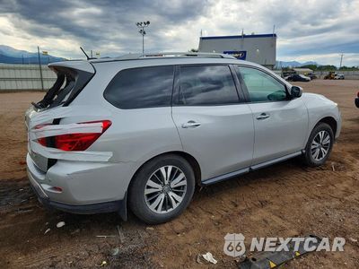 Trzecie zdjęcie samochodu z tyłu: 2017 NISSAN PATHFINDER SV VIN:5N1DR2MMXHC660004 - miniatura