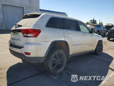 Trzecie zdjęcie samochodu z tyłu: 2012 JEEP GRAND CHEROKEE LAREDO VIN:1C4RJFAG5CC353811 - miniatura