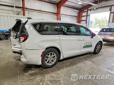 Trzecie zdjęcie samochodu z tyłu: 2025 CHRYSLER VOYAGER LX VIN:2C4RC1CG8SR517536 - miniatura