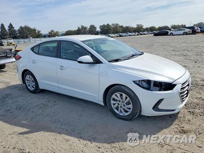 Czwarte zdjęcie samochodu z boku: 2017 HYUNDAI ELANTRA SE VIN:5NPD74LF4HH174835 - miniatura