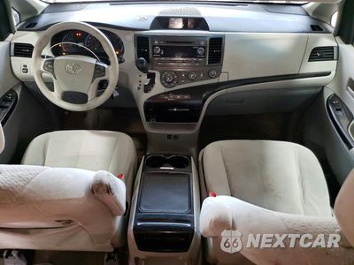 Zdjęcie 8 z 14 samochodu: 2012 TOYOTA SIENNA LE VIN:5TDKK3DC9CS180380 - miniatura