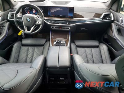 Zdjęcie 8 z 13 samochodu: 2025 BMW X5 XDRIVE40I VIN:5UX23EU08S9Z36310 - miniatura