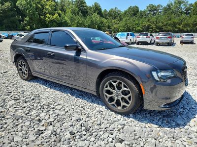 Czwarte zdjęcie samochodu z boku: 2018 CHRYSLER 300 TOURING VIN:2C3CCARG1JH315806 - miniatura