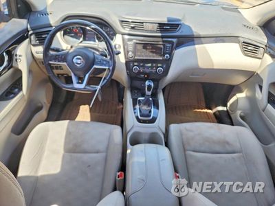 Zdjęcie 8 z 14 samochodu: 2019 NISSAN ROGUE SPORT SV VIN:JN1BJ1CP0KW237059 - miniatura