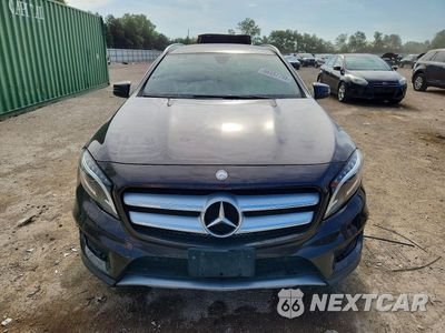 Piąte zdjęcie samochodu w środku: 2017 MERCEDES-BENZ GLA 250 4MATIC VIN:WDCTG4GBXHJ337671 - miniatura