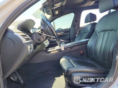Zdjęcie 7 z 12 samochodu: 2019 BMW 740 I VIN:WBA7E2C56KB218306 - miniatura