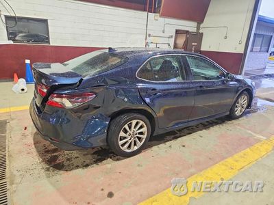 Trzecie zdjęcie samochodu z tyłu: 2021 TOYOTA CAMRY LE VIN:4T1C11BK3MU024933 - miniatura